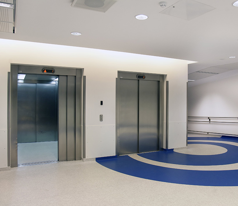 Top Reasons Plazas Hire a Professional Passenger Elevator Lift Company